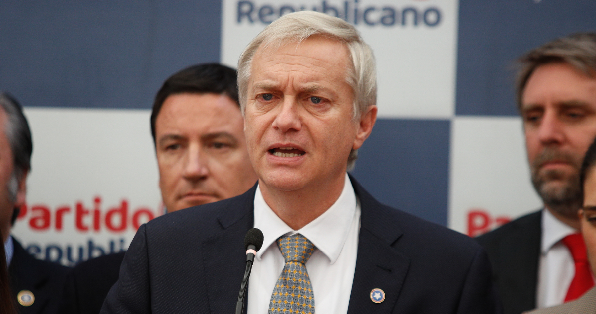 Kast elude responder por cambio en Punta Peuco pero acusa a Boric de “buscar una provocación”
