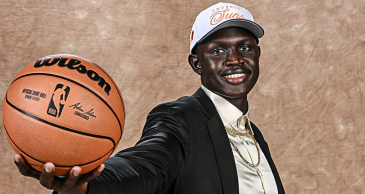 De refugiado en Uganda y a la NBA: la historia de Khaman Maluach la nueva joya de Phoenix Suns