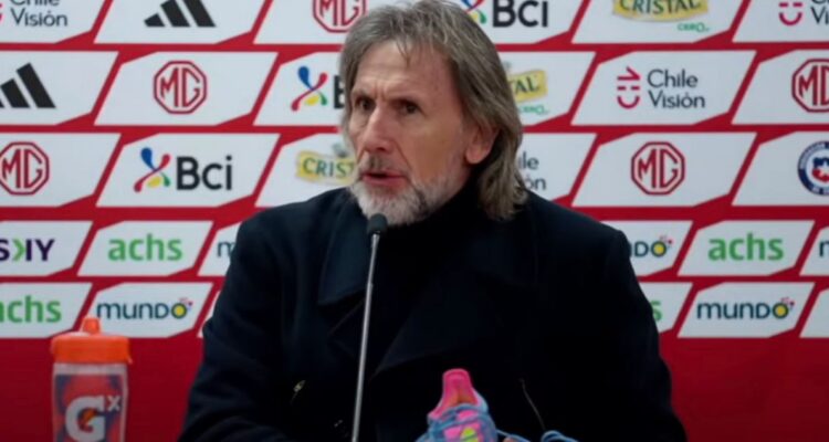 La Roja Gareca periodista