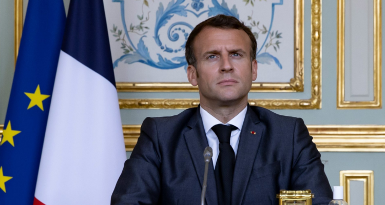 Macron pide al presidente de Irán la reanudación de las negociaciones nucleares
