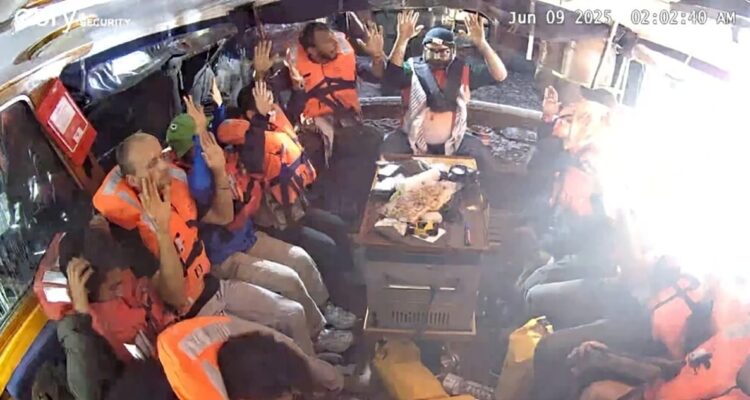 París pide a Israel poder visitar a franceses detenidos del Madleen para que regresen a Francia