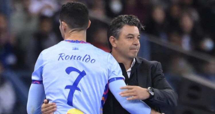 Marcelo Gallardo y Cristiano Ronaldo se saludan en 2023