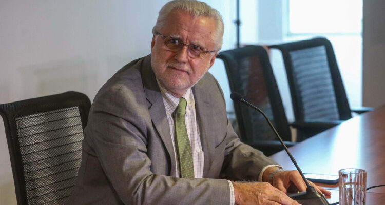 Pacheco evita referirse a salida de Ponce Lerou y dice que relación con SQM “es institucional”
