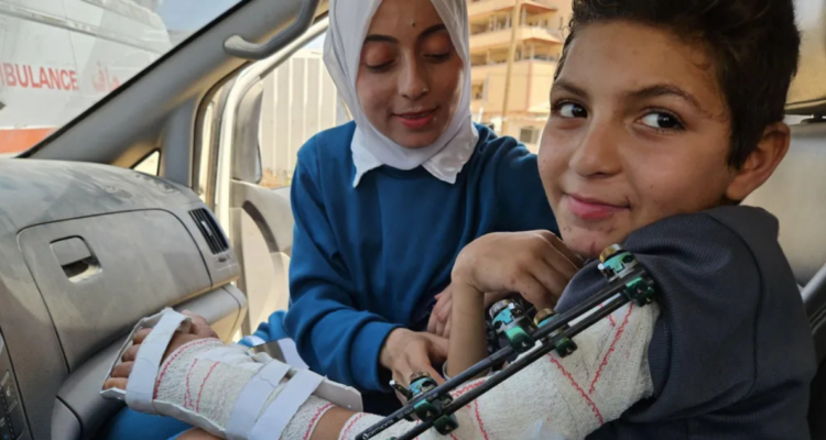 Médicos palestinos pierden a nueve hijos en Gaza