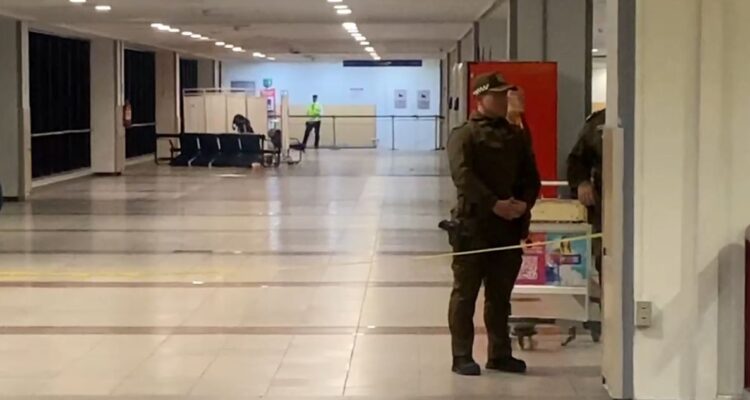 Investigan muerte de hombre en terminal nacional del Aeropuerto de Santiago