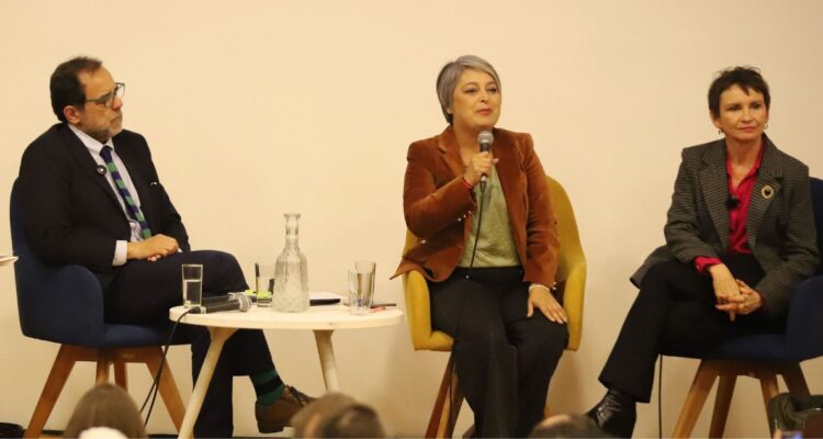 Mulet critica “prepotencia” y “soberbia” de Socialismo Democrático tras cruce entre Tohá y Jara