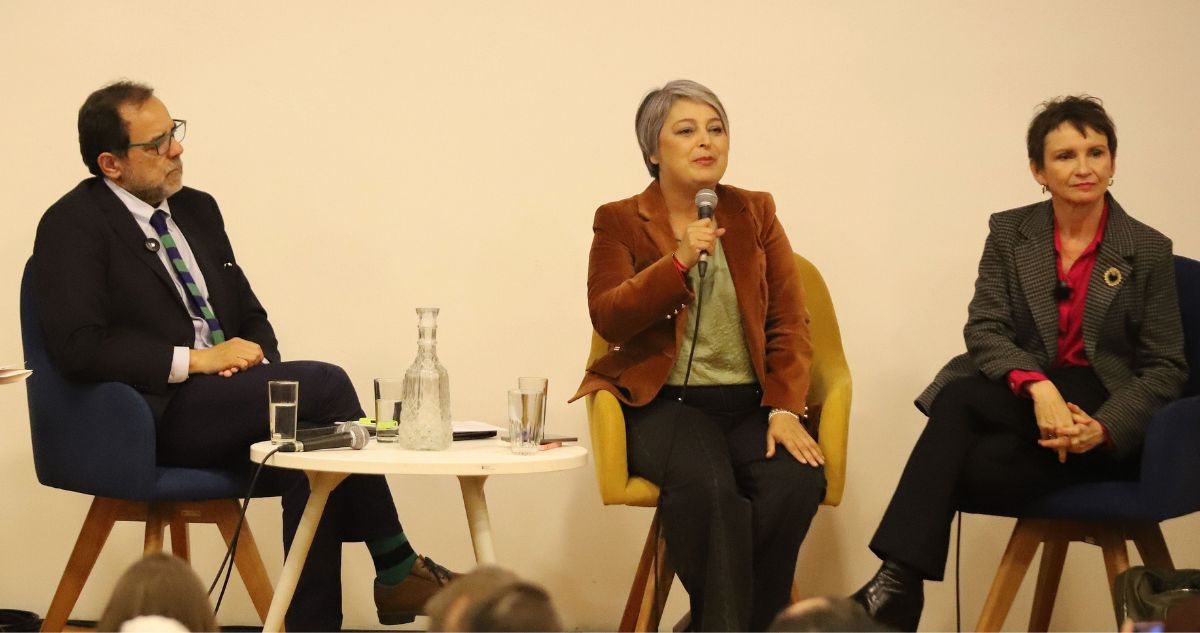 Mulet critica “prepotencia” y “soberbia” de Socialismo Democrático tras cruce entre Tohá y Jara