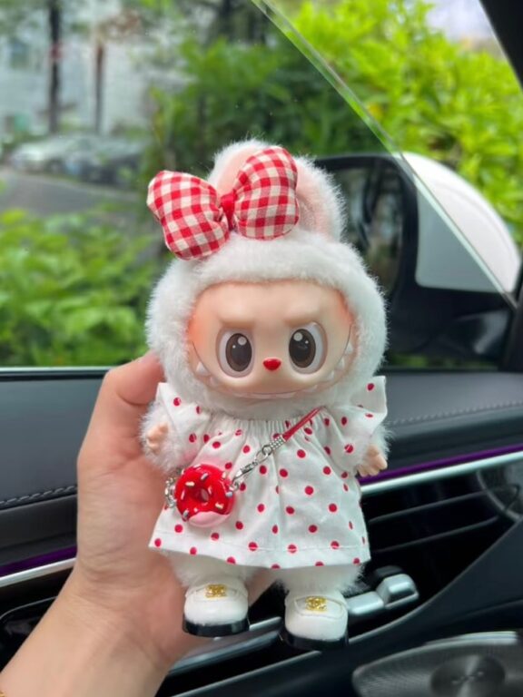 Muñecos Labubu a bajo precio en internet pueden ser estafas