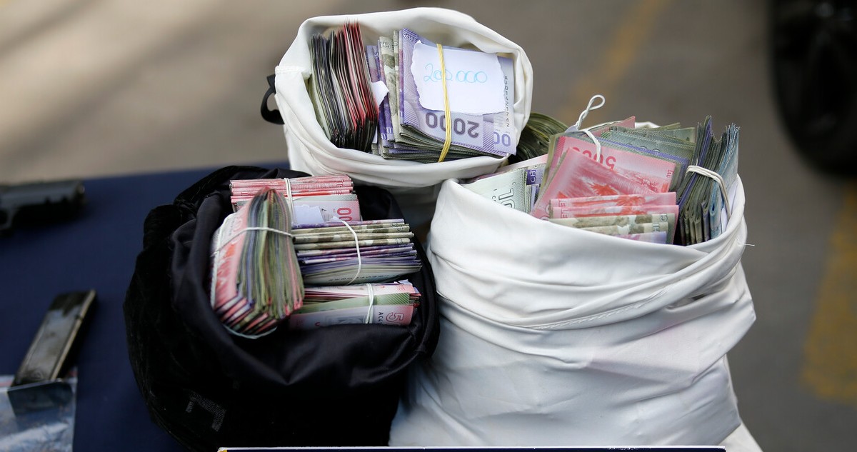 Dinero democisado