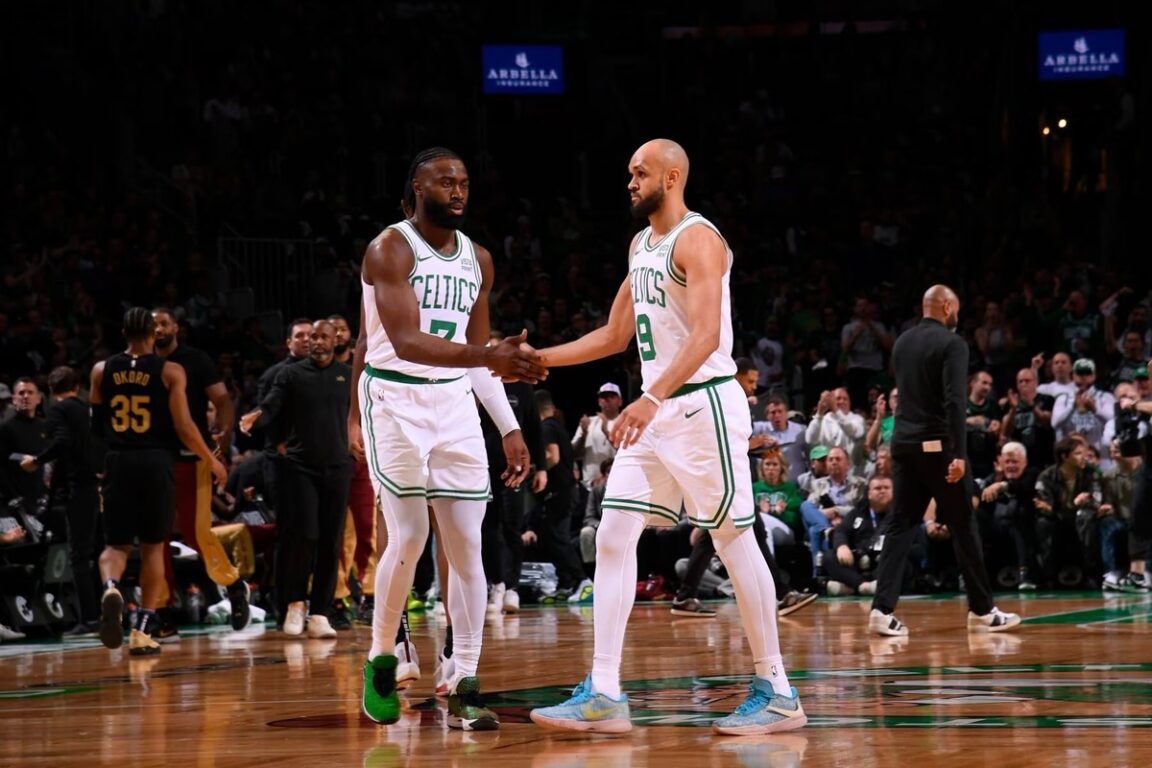 Los Celtics campeones de NBA siguen desarmándose. 