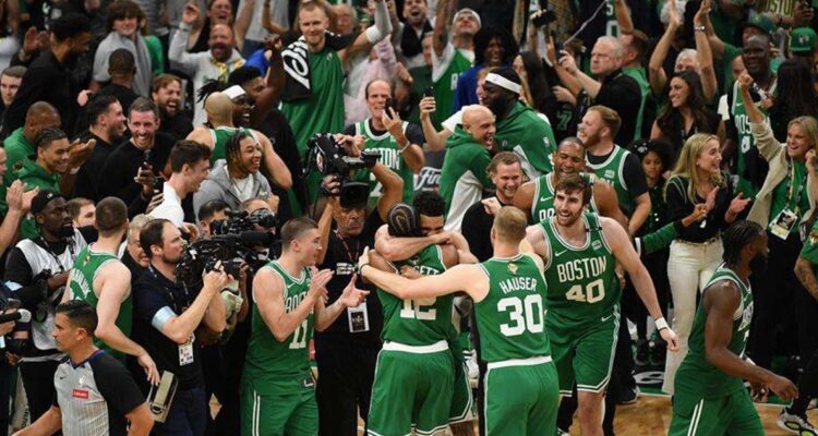 Los Boston Celtics siguen perdiendo jugadores para próxima temporada de la NBA.