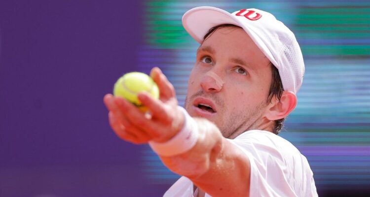 Nicolás Jarry avanza en Libéma Open tras superar a italiano Luciano Derderi