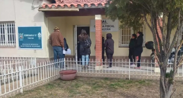 Abuela intenta vender a su nieto en Argentina