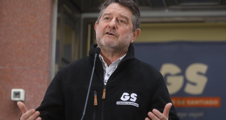 Orrego reitera defensa ante ofensiva opositora para destituirlo: falta una firma para requerimiento
