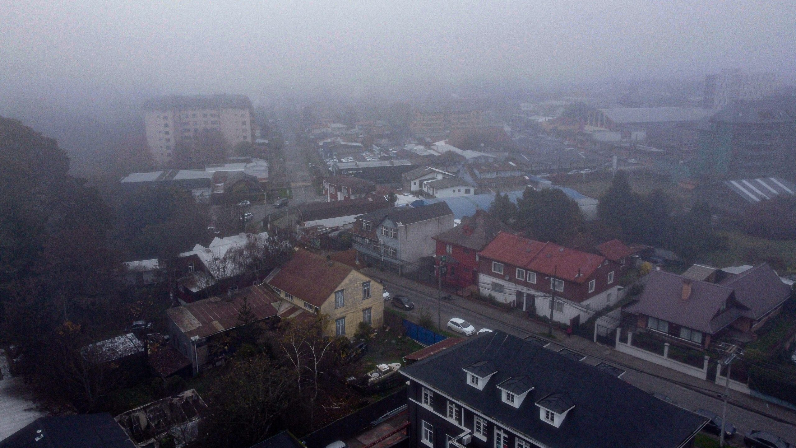 Osorno bajo la niebla.