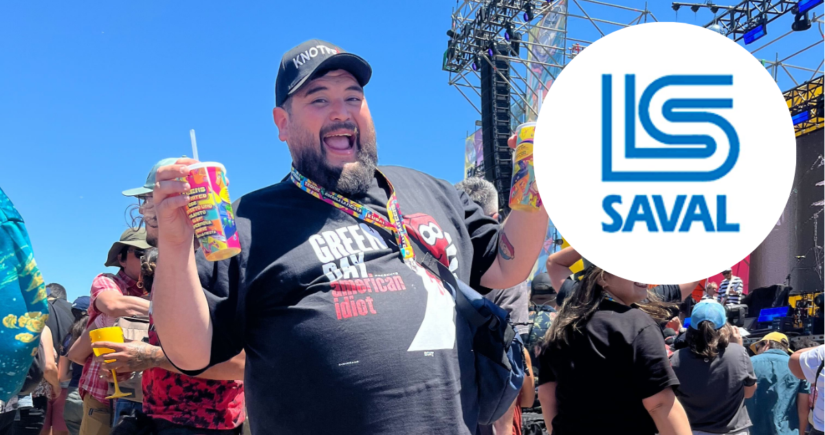 Otakin en “Fiesta Grado 3” en referencia a enfrentamiento legal con Laboratorios Saval por su nombre