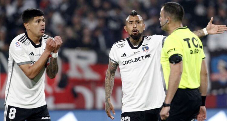 Controversia entre Arturo Vidal y Esteban Pavez en Colo Colo, asegura periodista Juan Cristóbal Guarello