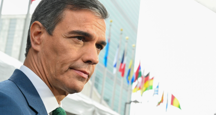 La crisis de Pedro Sánchez en España es abordada por el sociólogo Alberto Mayol
