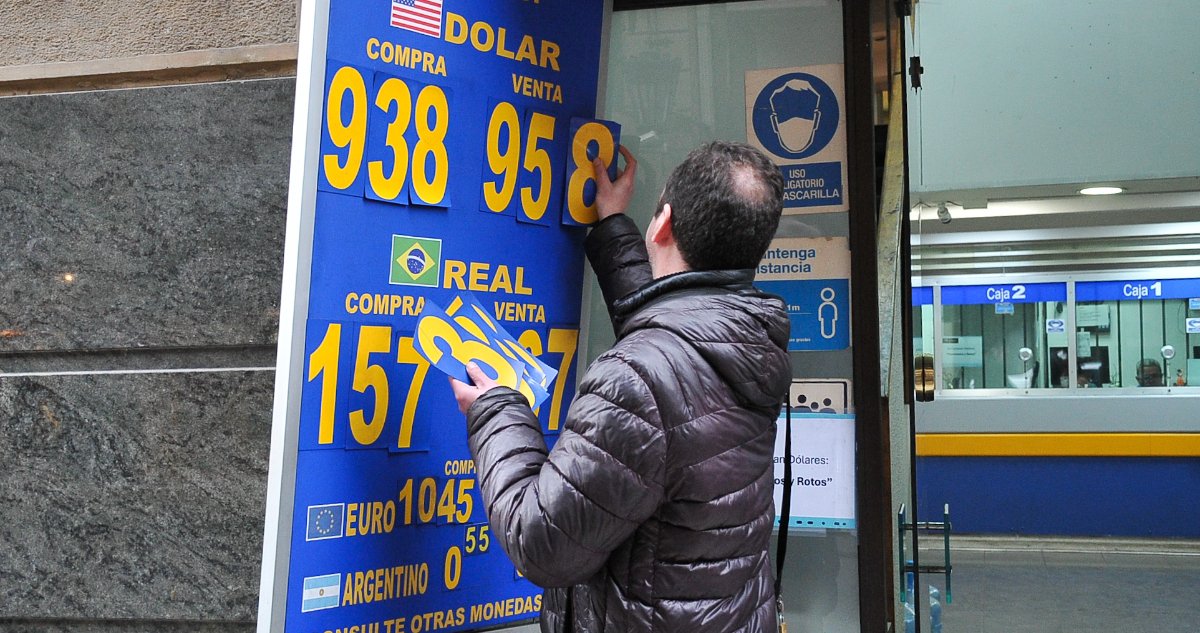 Dólar cae al menos $10 en su apertura y queda supeditado a las tensiones en Medio Oriente