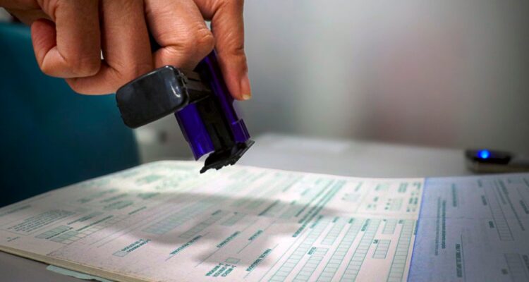 Municipio de Puerto Montt se querella por caso licencias: médico con reposo emitieron permisos