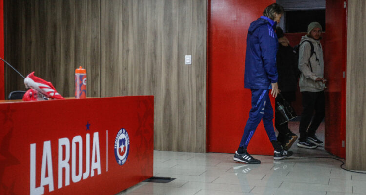 Ricardo Gareca se va de conferencia de prensa de La Roja