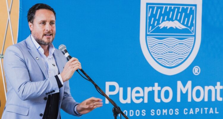 Alcalde Wainraihgt denuncia que 5 médicos emitieron más de 2.500 licencias a funcionarios municipales