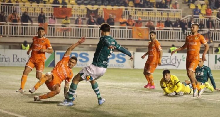 Santiago Wanderers le dio una paliza a Cobreloa y se ilusiona con un ascenso en la Primera B