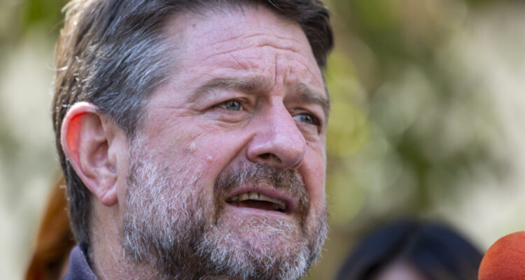 Revelan que Servel rechazó rendición de campaña de Orrego por alto monto pagado a administrador