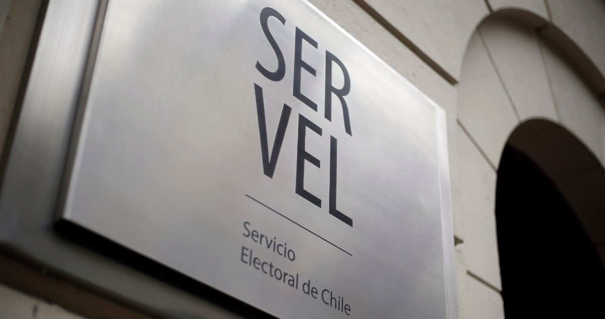 Servel objeta gastos por $719 millones en campañas de 14 gobernadores regionales