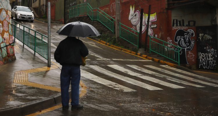 Sistema frontal: se registraron cerca de 70 milímetros de lluvia en algunas zonas de Valparaíso
