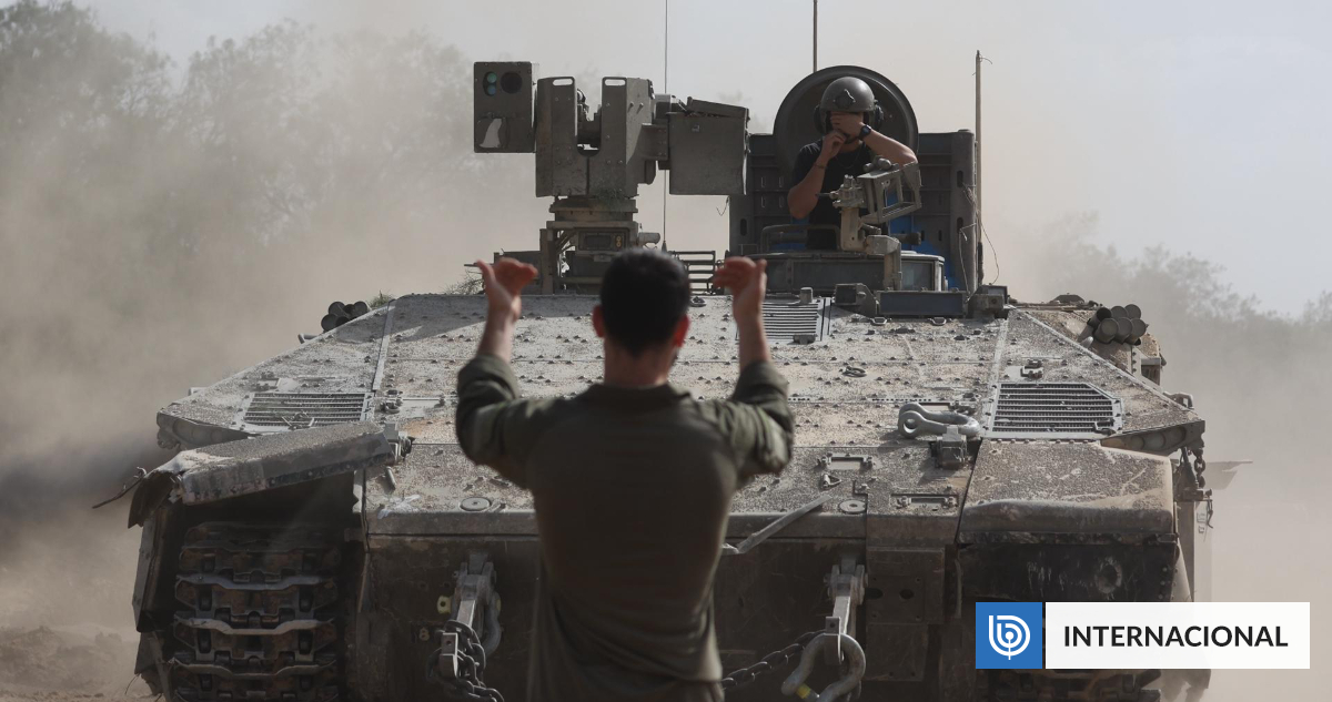 
                                    Al menos 3 muertos y 35 heridos deja nuevo ataque israelí cerca de punto de ayuda en Gaza                                