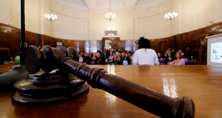 Solicitan extradición de exjueza desde Israel: está acusada por caso de venta de menores en dictadura