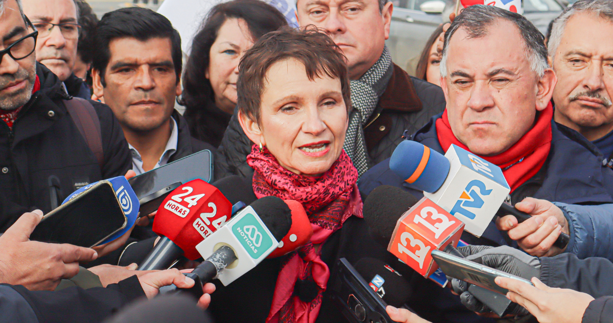 Tohá acusa “incapacidad de gobernarse” en la derecha, y “cálculos” por el resultado de las primarias