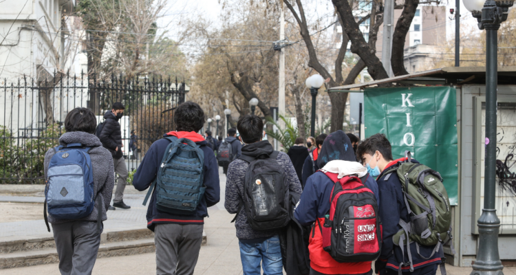 Vacaciones de invierno 2025: cuándo inician en cada región y quienes tendrán 3 semanas de receso