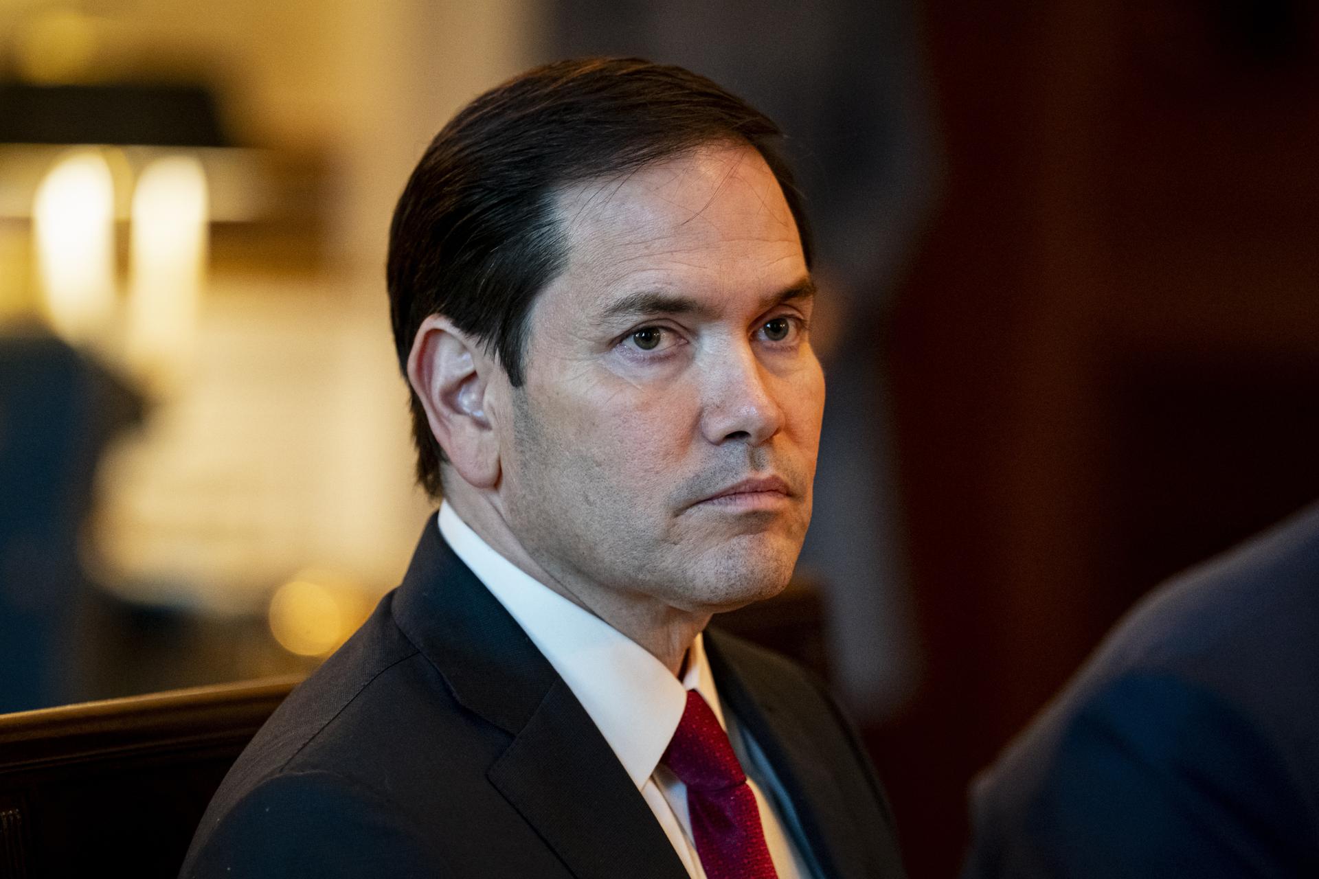 Suplantan a Marco Rubio con voz generada por IA para “engañar” a altos funcionarios