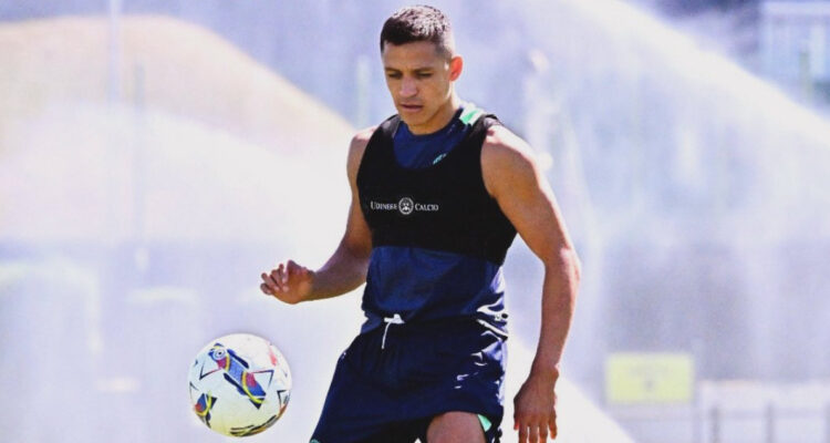 Alexis Sánchez entrenando en Udinese