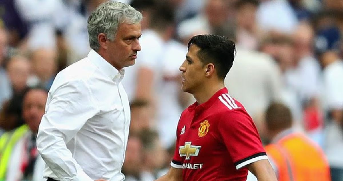 Llaman “fracasado” a Alexis Sánchez en Inglaterra tras rumores de reencuentro con Mourinho en Turquía