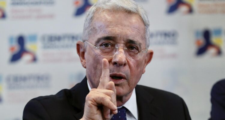Imagen de archivo de Álvaro Uribe | EFE
