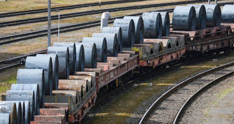 “Sigue siendo dramático”: sector del acero europeo advierte que continúan con 50% de arancel de EEUU