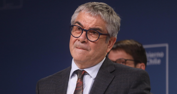 Autoveto y otras contradicciones del gobierno profundizan necesidad de reforma al sistema político
