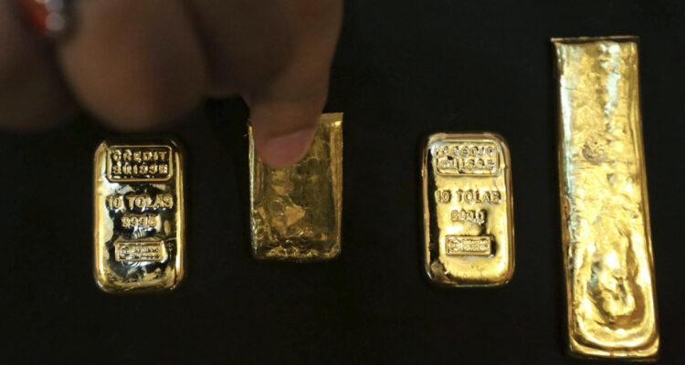 El oro anota su tercera sesión a la baja mientras los inversores muestran mayor apetito al riesgo