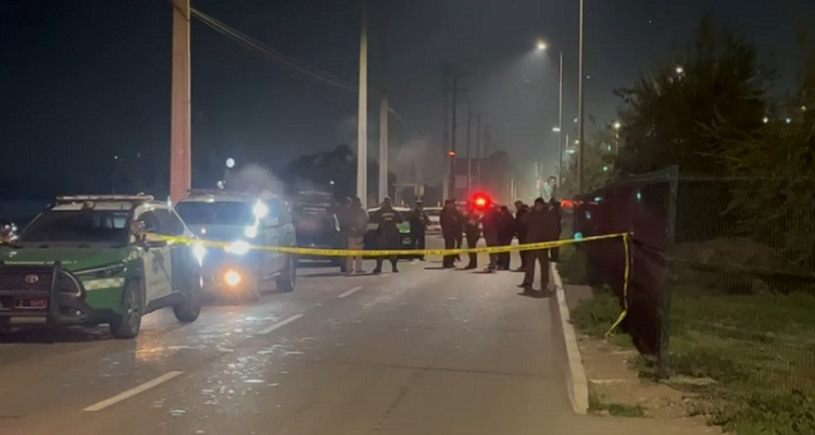 Carabineros abate a tiros a individuo tras persecución a un auto robado en Lampa