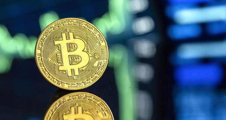 Bitcoin se anota nuevo máximo histórico sobre US$120 mil en medio de la “semana de las criptomonedas”