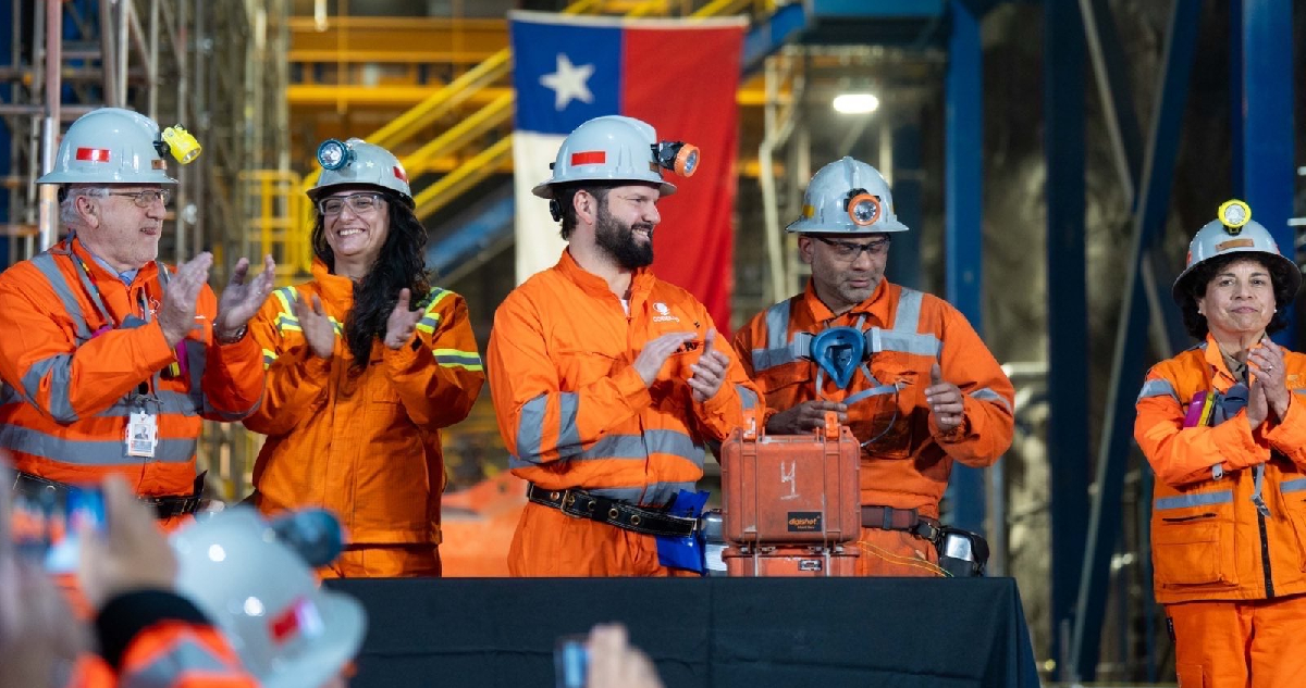 A poco del arancel de Trump: Boric resalta que “venderemos cobre a todo país que quiera comprarnos”