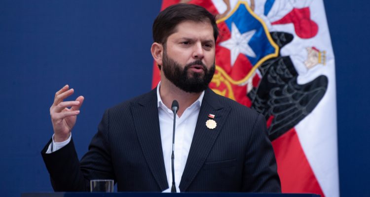 Boric tras fin de alertas por tsunami: “Más vale pecar por exceso de precaución que después lamentar”