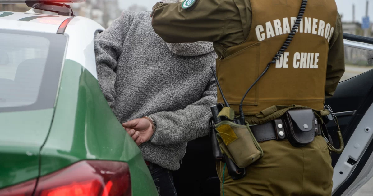 Detenido por VIF deja con fractura nasal a carabinero que lo custodiaba en hospital de Castro