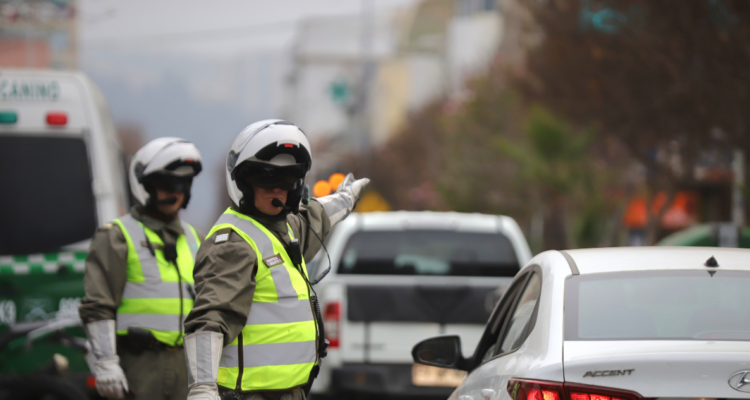 Carabineros hace escueta autocrítica por informe de Contraloría y detalla medidas a tomar