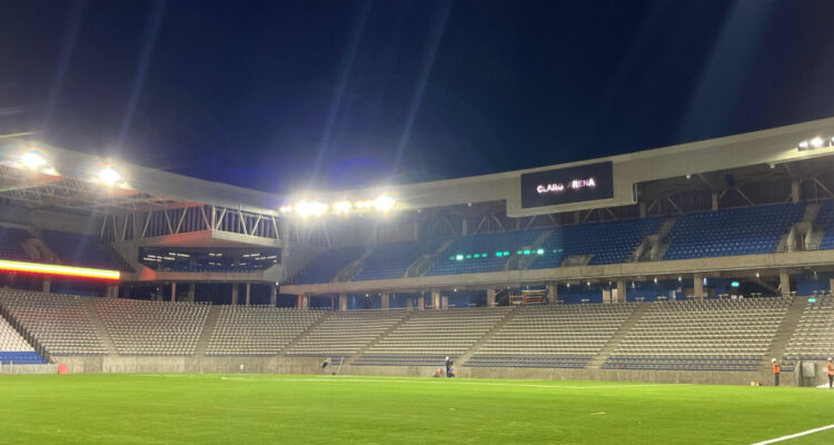 Claro Arena foto de Cruzados