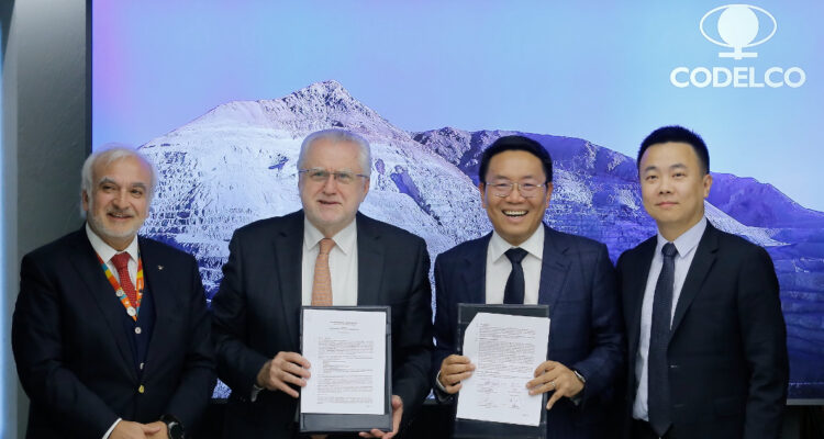 Para uso de inteligencia artificial y otras materias: El acuerdo que pactó Codelco con la china Huawei