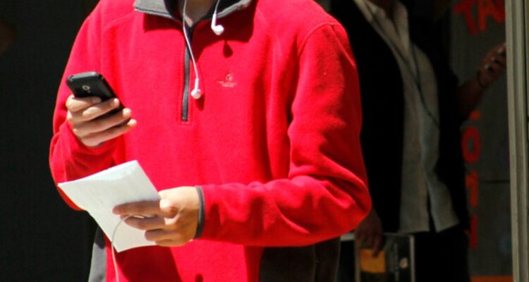 "No como los de Santiago 1": Alessandri detalla los inhibidores de señal en colegios de Lo Barnechea